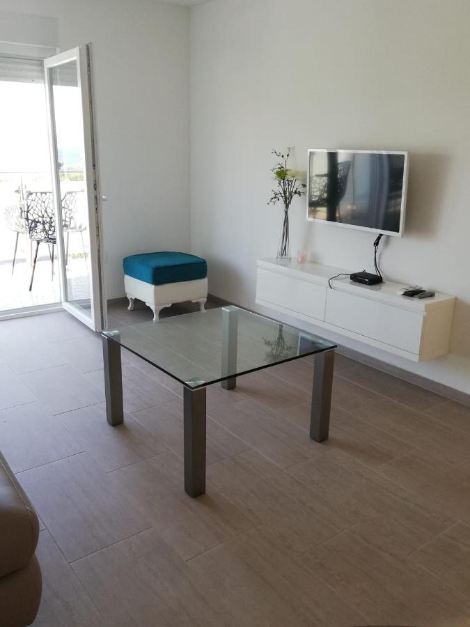 Apartmani Deluxe Jasenice  Extérieur photo