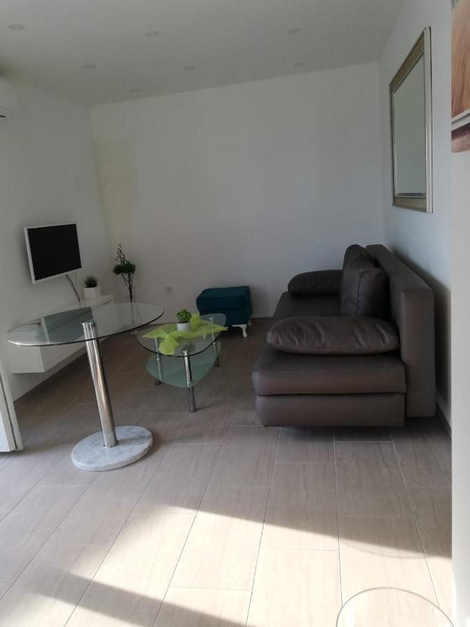 Apartmani Deluxe Jasenice  Extérieur photo