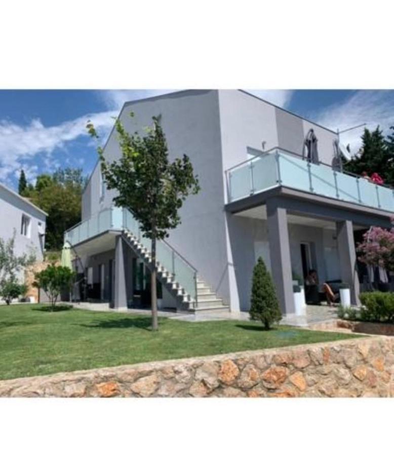 Apartmani Deluxe Jasenice  Extérieur photo