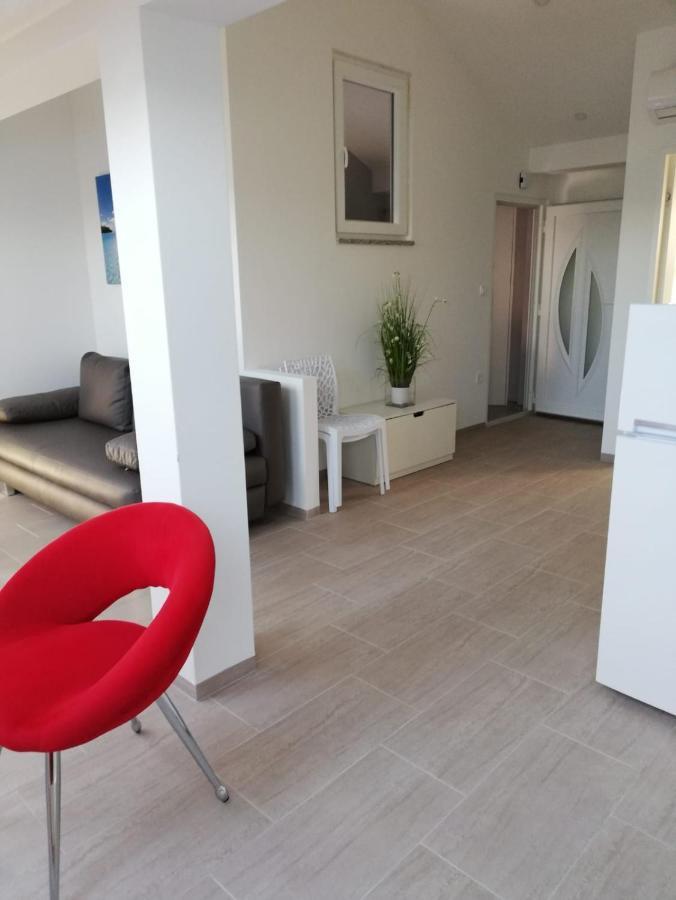 Apartmani Deluxe Jasenice  Extérieur photo